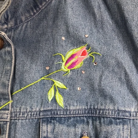 Quacker Factory Floral Embroidered Denim Vest Size 1X - Picture 4 of 9